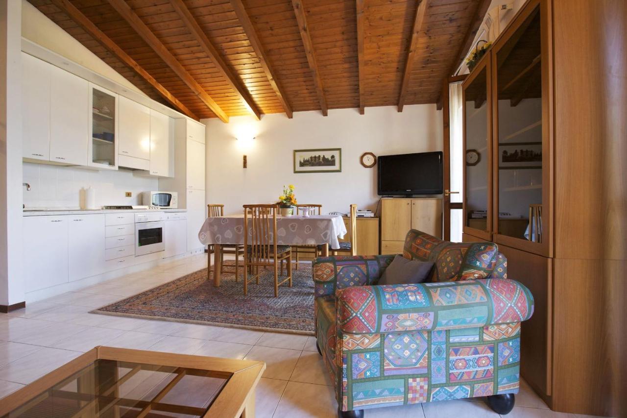 Residenza Arcobaleno Lejlighed Pino Lago Maggiore Eksteriør billede